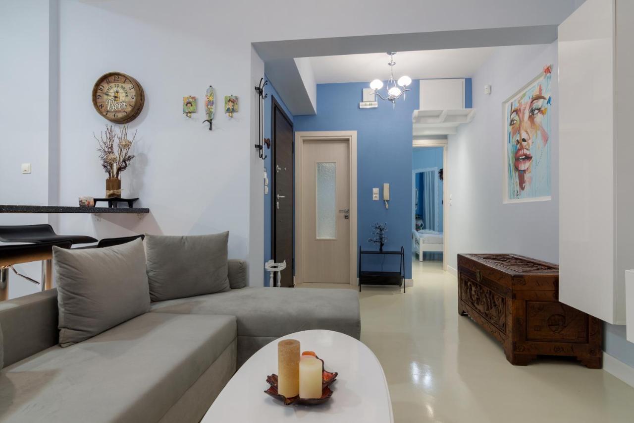 Wonderful Renovated Apartment With Private Patio Athen Exterior foto